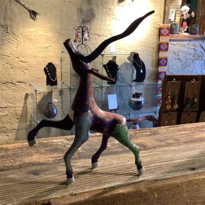  Dancing Antelope：A Vivid Celebration of Life and Motion Captured in Clay